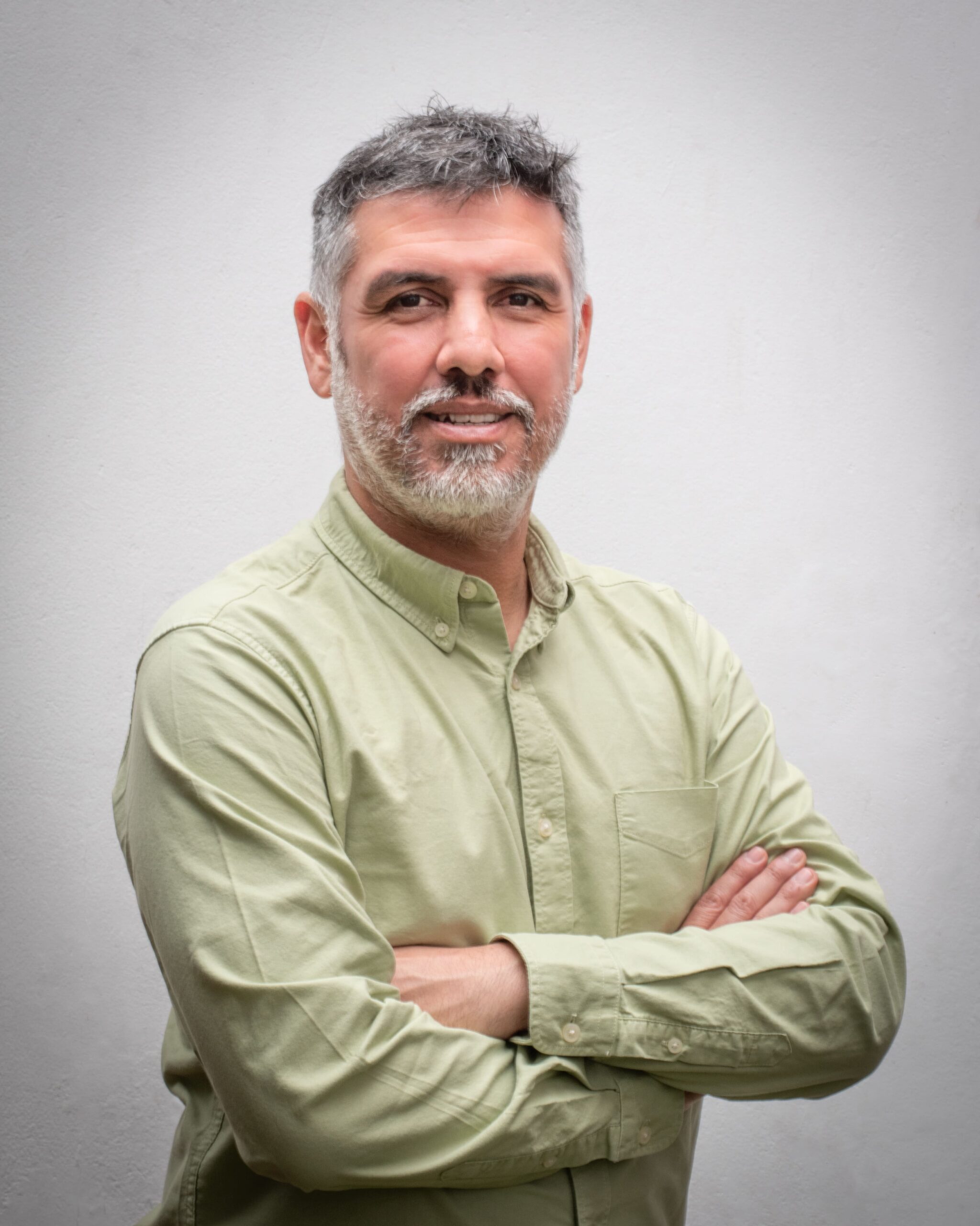 Dr. Luis López Chau